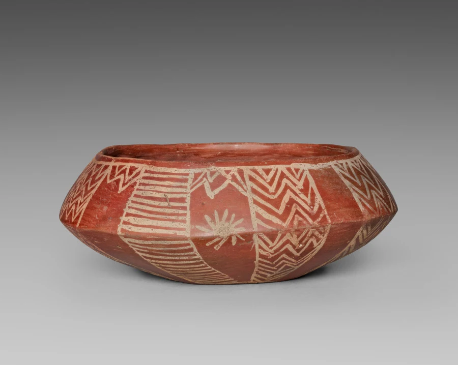 White Cross-Lined Bowl with Turtle and Sun