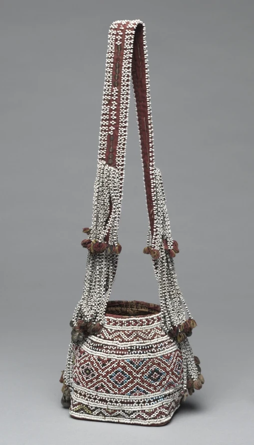 Shoulder basket (Bagobo people)