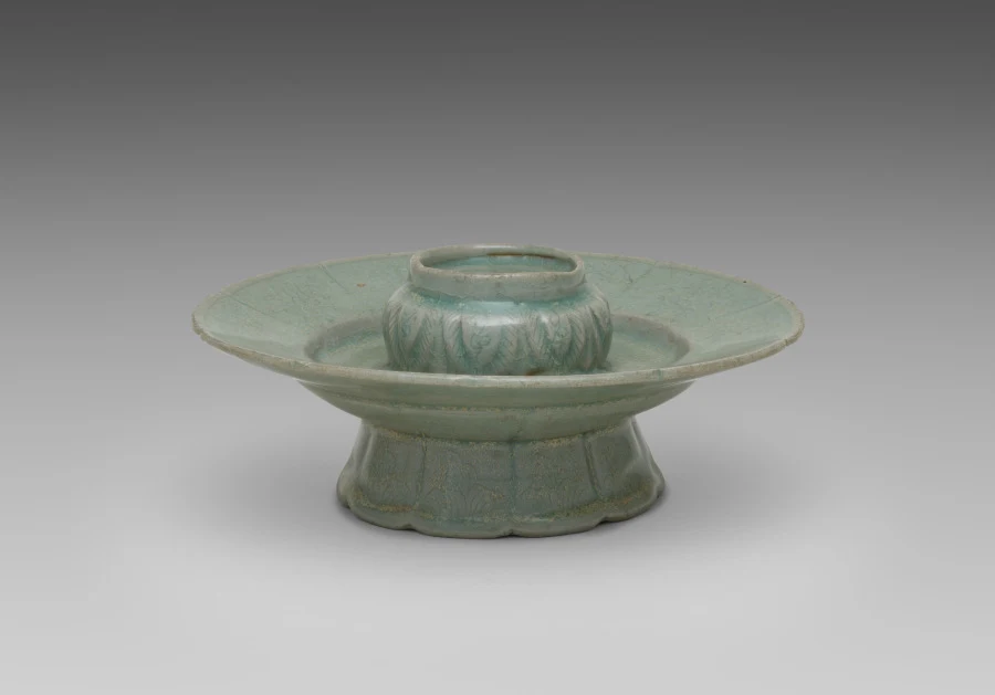 Floral-shaped Cup Stand