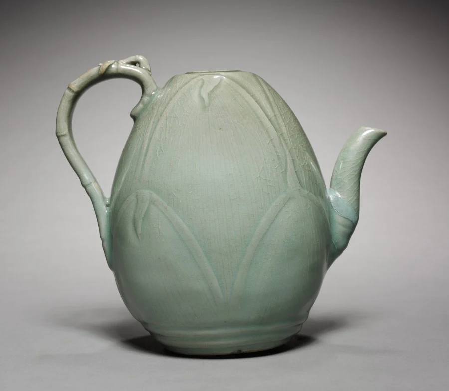 Wine Ewer with Incised Bamboo Shoot Design